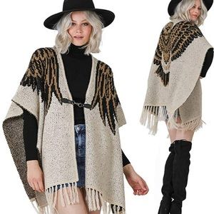 Boutique Eagle Sweater Poncho sz S/M